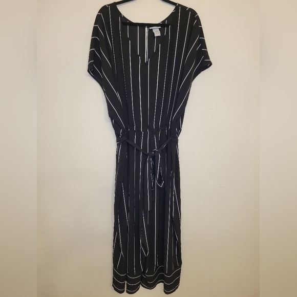 Women’s  Catherine’s Black White Stripe Wide Leg Belted Jumpsuit Size 34W - Picture 2 of 14